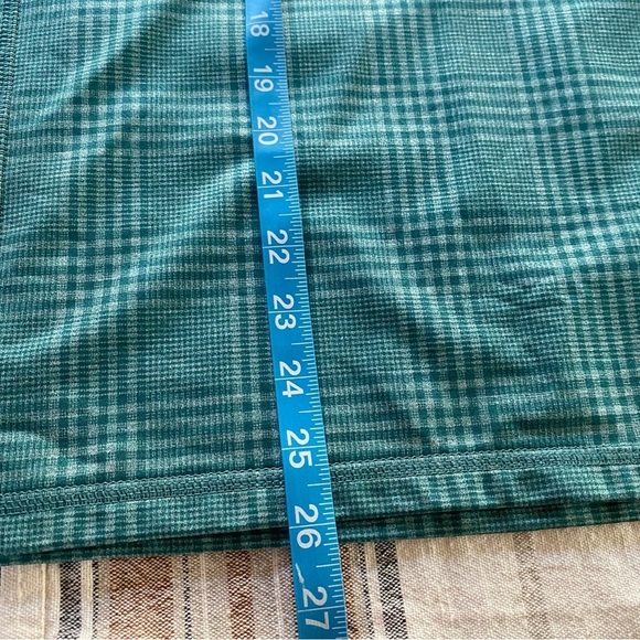 Vineyard Vines X Jim Nantz Plaid Pescadero Half-Zip Performance Pullover - Picture 14 of 15